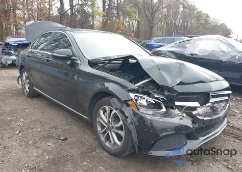 2017 Mercedes-Benz C 300 4Matic/Luxury 4Matic из США, поврежденный, VIN 55SWF4KB4HU220347